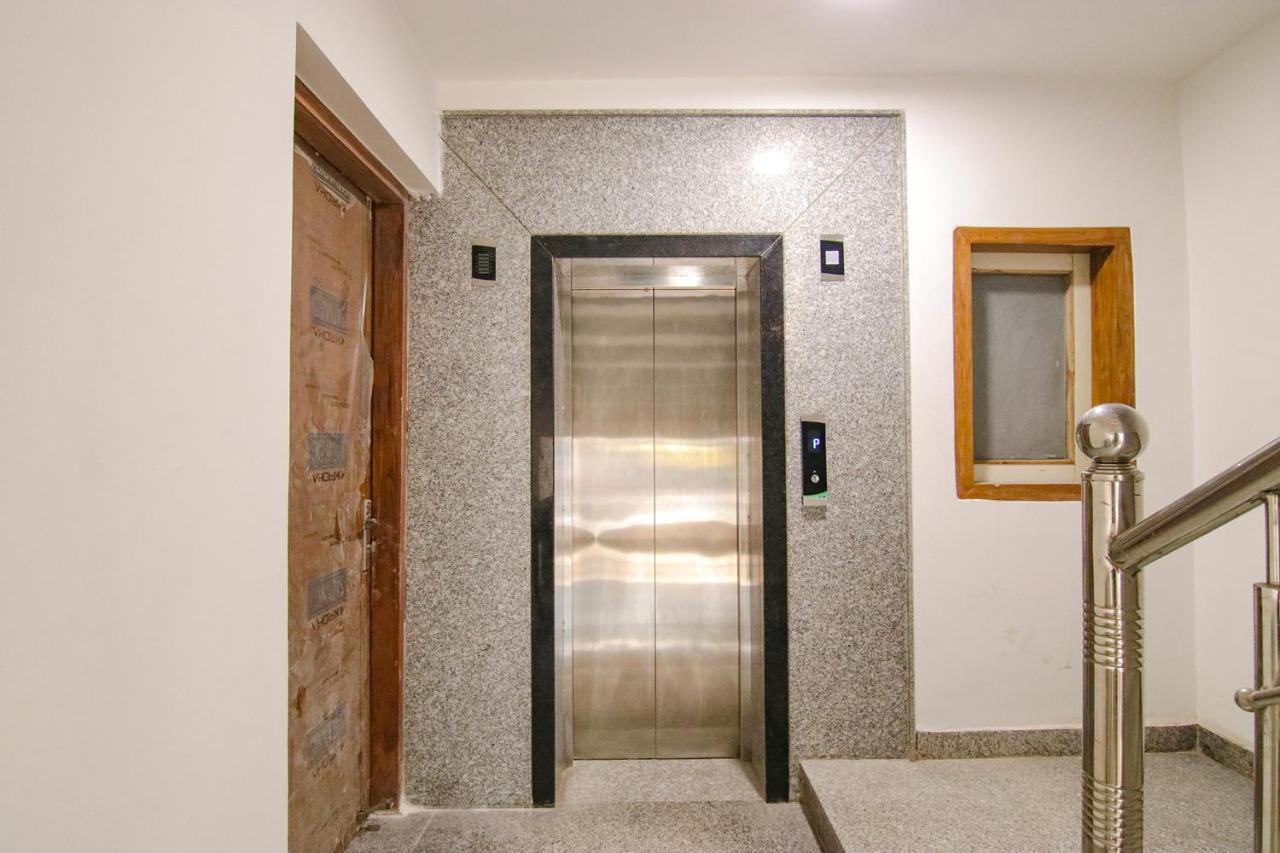 Fabhotel La Serene Bnb- Ashok Vihar New Delhi Exterior photo